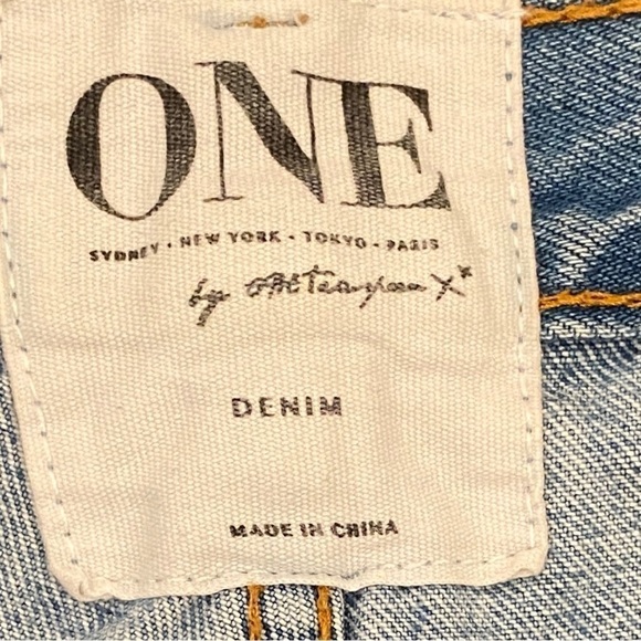 One Teaspoon Sz 5 (27) Denim Shorts Hawks High Rise Destroyed Ripped Butt - Picture 6 of 12